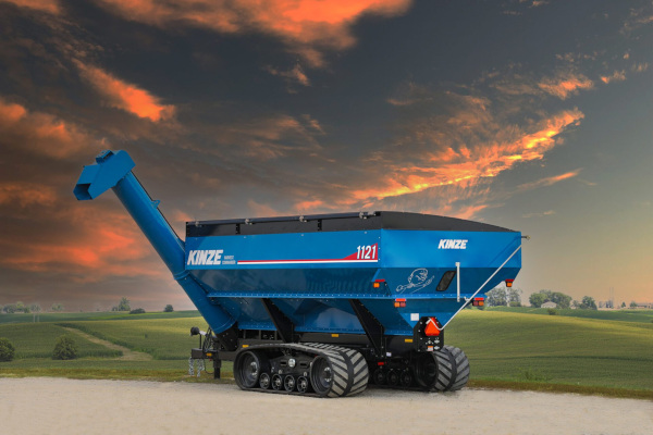 Kinze 1121 Dual Auger Cart for sale at Lowe & Young, Inc., Ohio