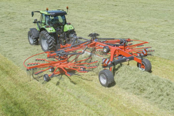 Kuhn | Rotary Rakes | Twin Rotor, Center Delivery for sale at Lowe & Young, Inc., Ohio