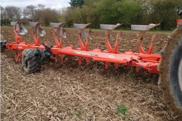 Kuhn Vari-Master 153 4E for sale at Lowe & Young, Inc., Ohio Kuhn Vari-Master 153 4E for sale at Lowe & Young, Inc., Ohio